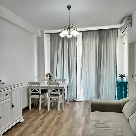 Lejlighed Yzy Seaside Năvodari
